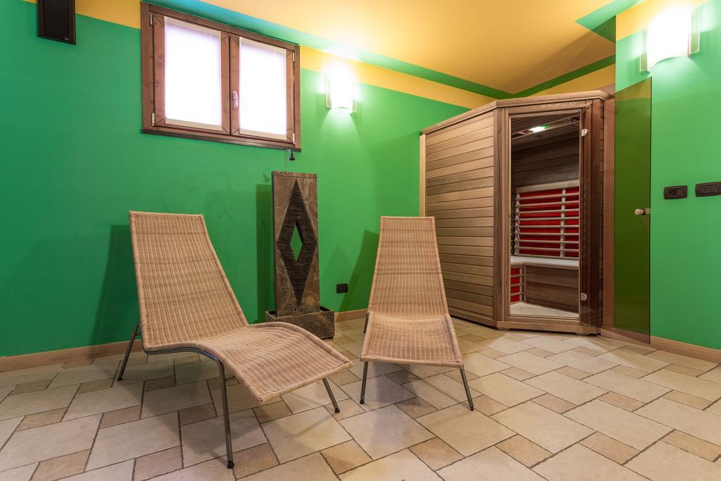 Hotel Arisch Aprica Bagian luar foto