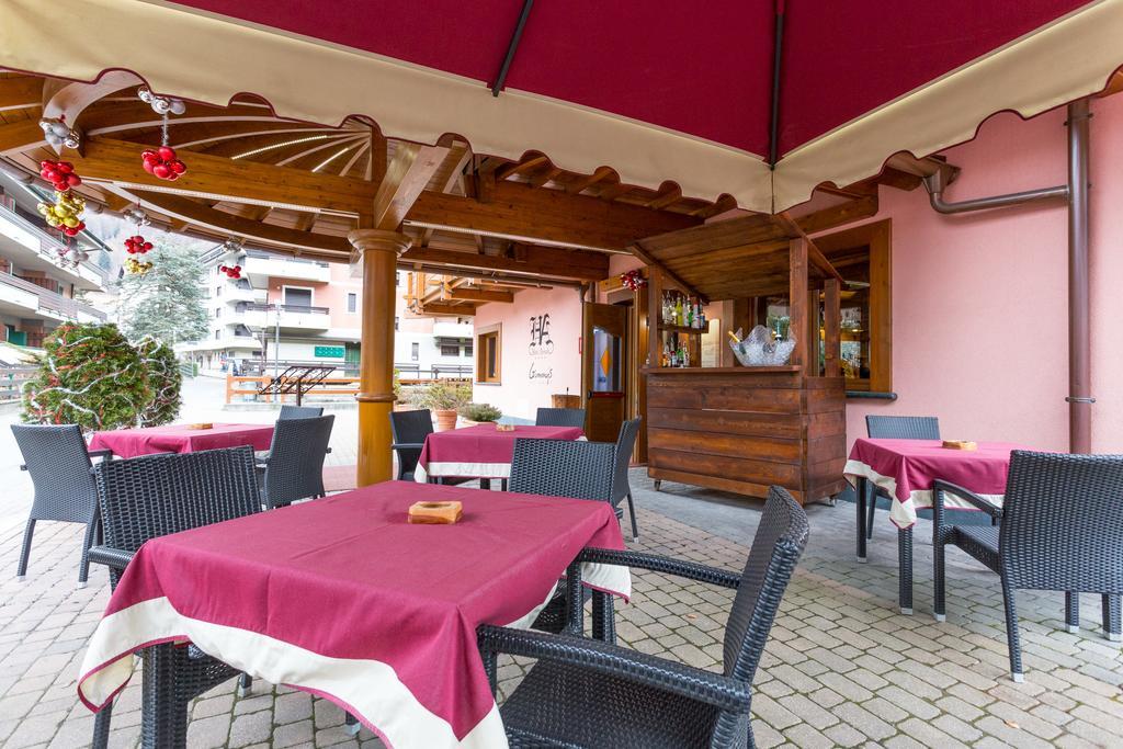 Hotel Arisch Aprica Bagian luar foto