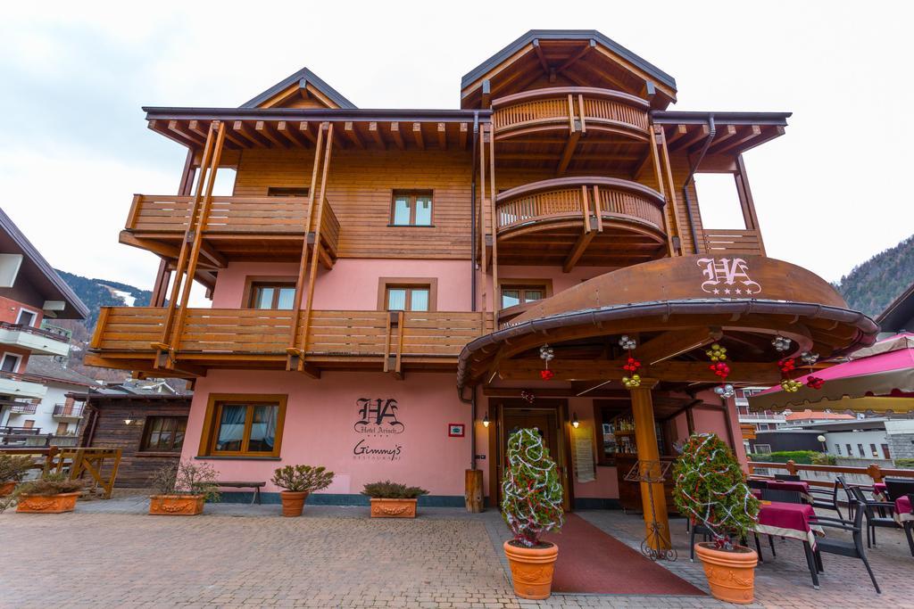 Hotel Arisch Aprica Bagian luar foto